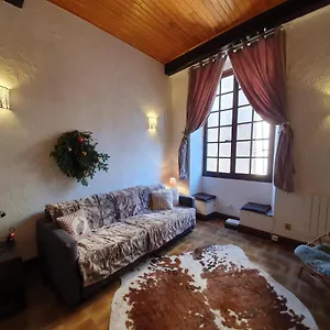  Appartement Un Studio, Histoire : Le Palais Gubernatis. France